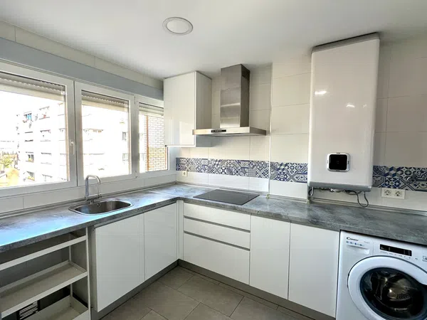 Piso en avenida de Andalucía, 28 - Foto 4