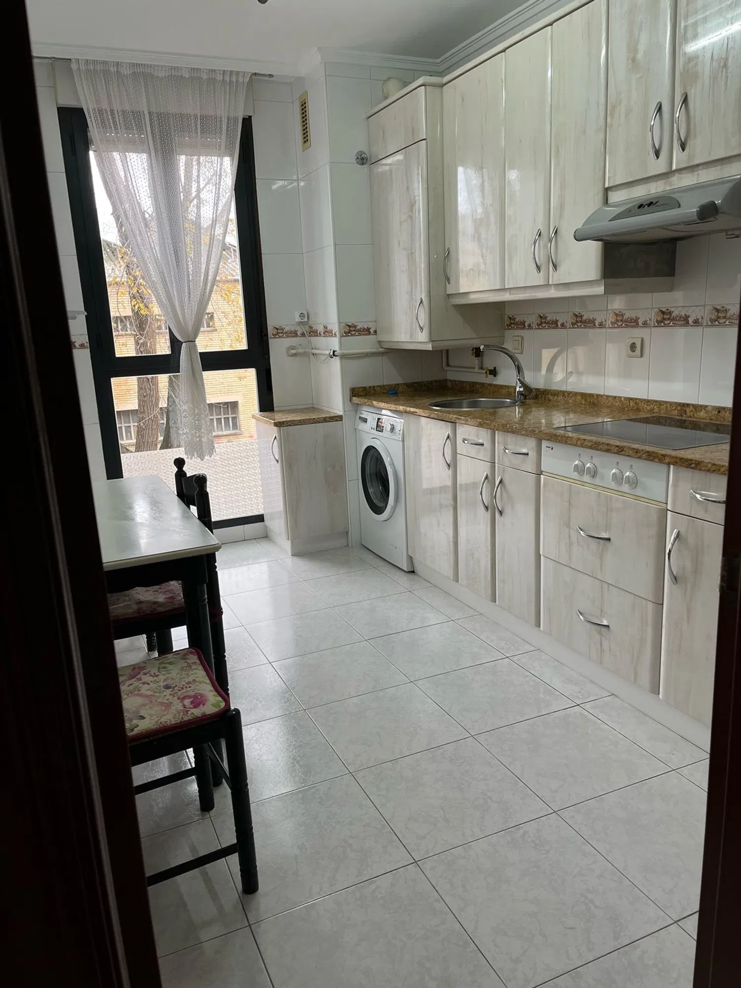 Piso en calle Raimundo Olabide, 18 - Foto 4