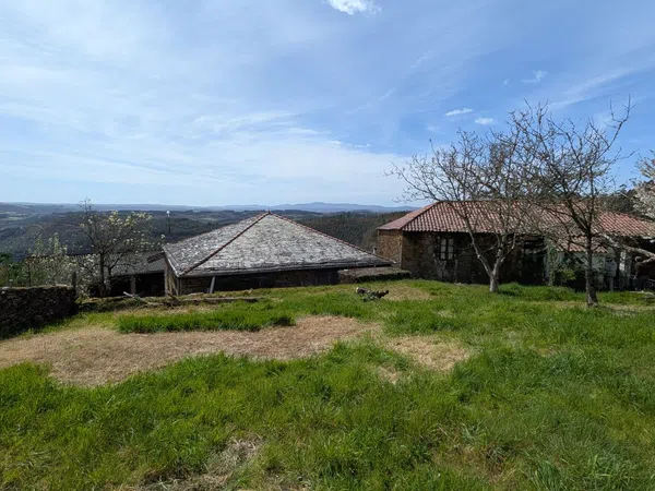 Casa de pueblo en Unnamed Road s/n - Foto 2