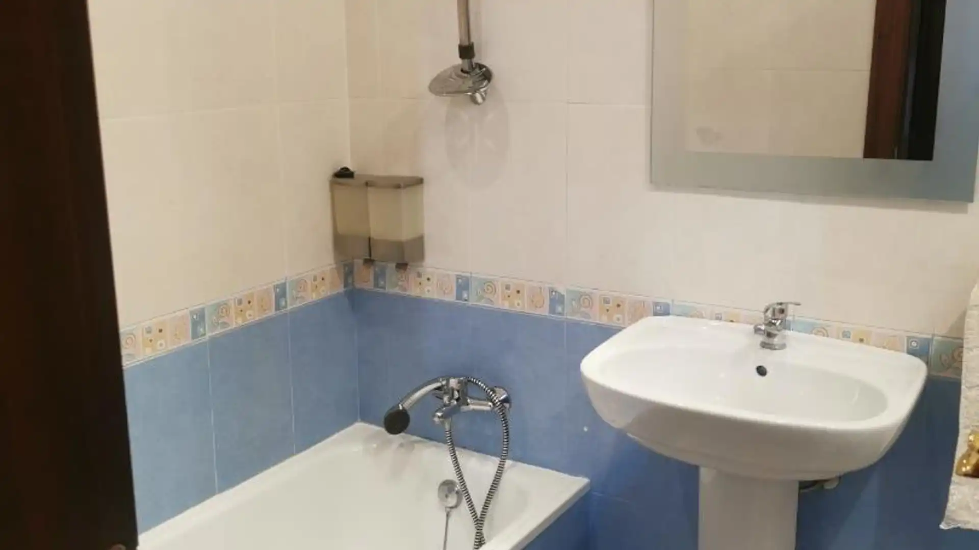 Piso en  Calle Montelirio 10 - Foto 2