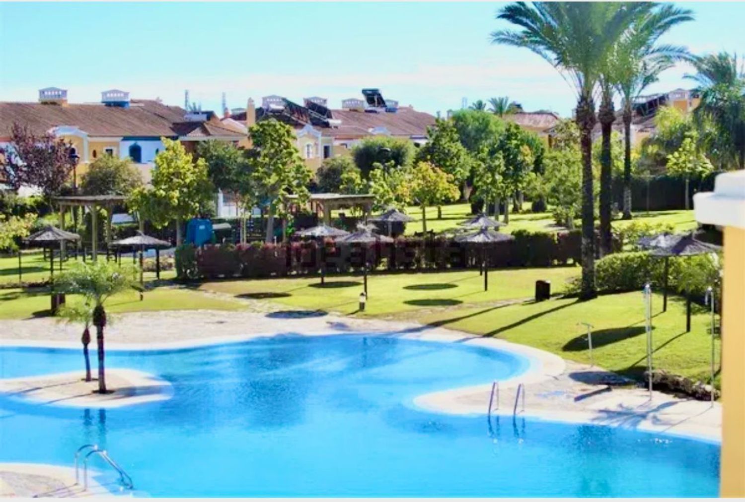 Chalet adosado en Villas y golf Guadalmina Alta, 18 unidad - Foto 1