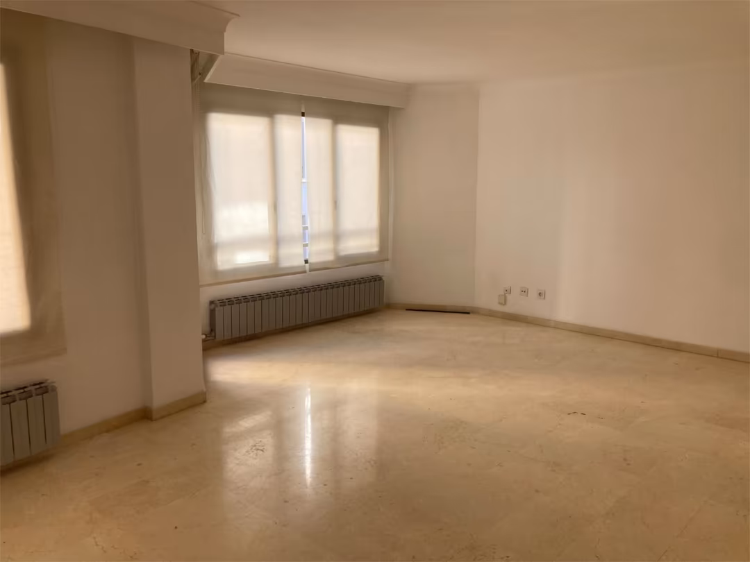 Piso en  Carrer del General Riera 4 - Foto 4