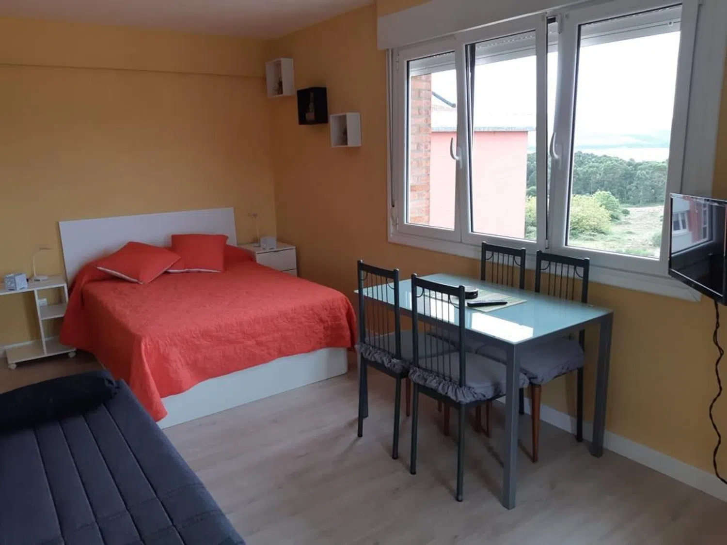 Estudio en calle Albericia, 13