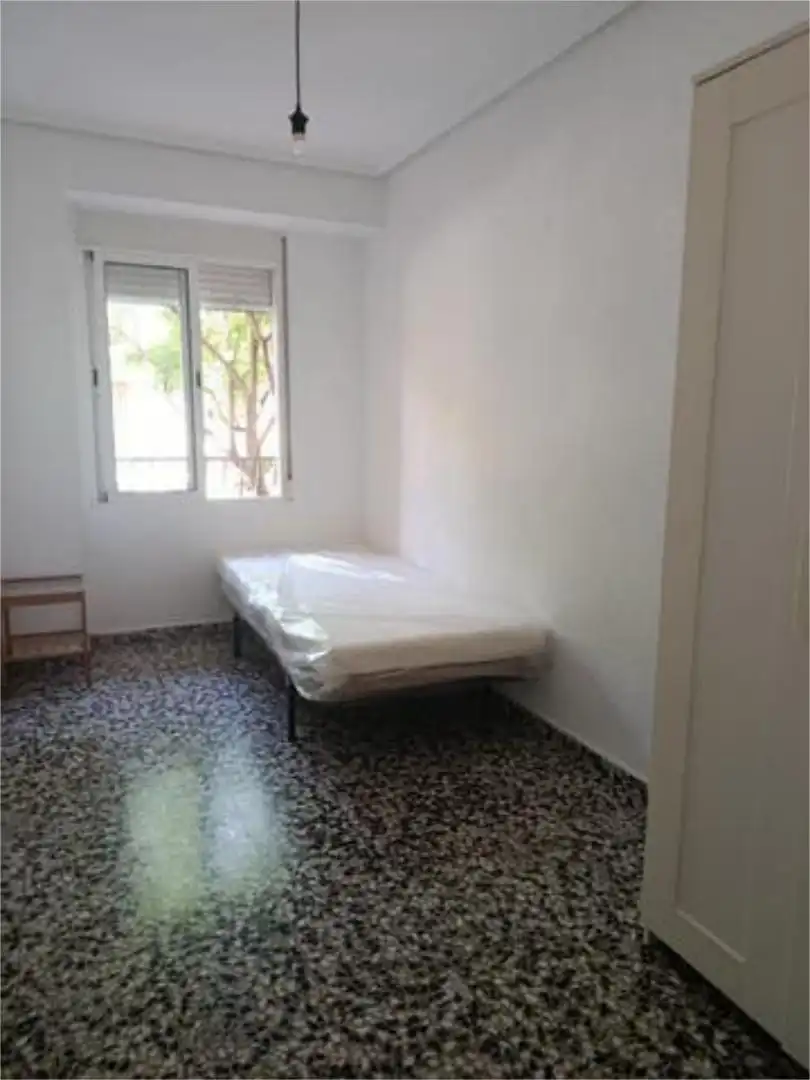 Piso en L Hort de Senabre - Foto 5