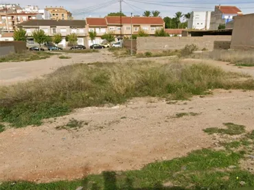 Terreno Residencial en  Calle L. Castañeda Payaso Regaeras 9 - Foto 1