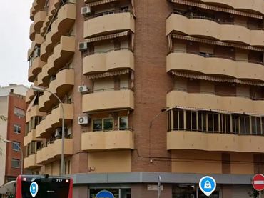 Piso en  Plaça d'Amèrica 25 - Foto 1