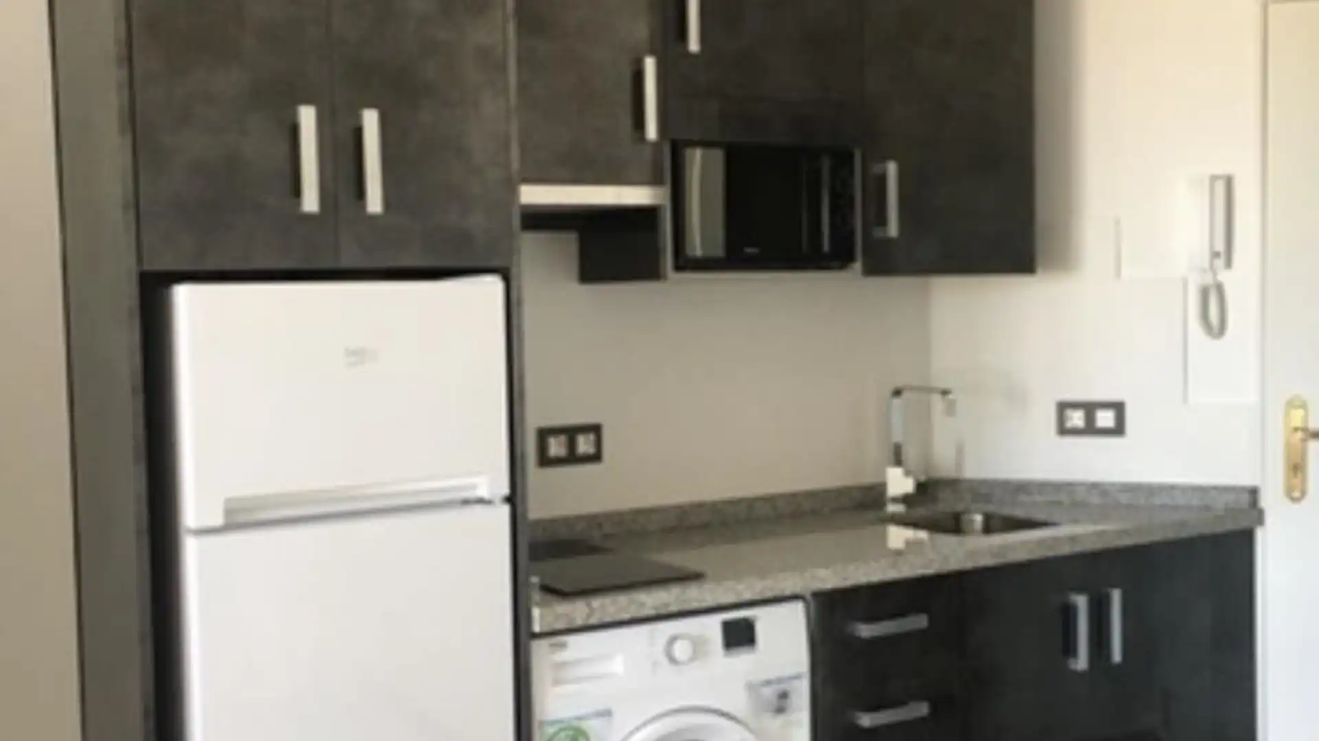 Piso en  Calle Hermanos Álvarez Quintero 1 - Foto 5