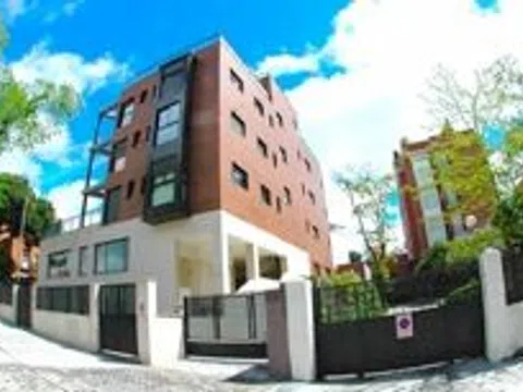 Estudio en calle de Matías Turrión, 20