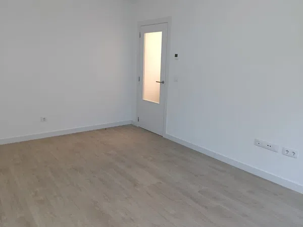 Piso en calle 8 de Marzo, 8 - Foto 2