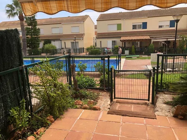 Chalet adosado en Avenida Jaime I, 11 - Foto 1