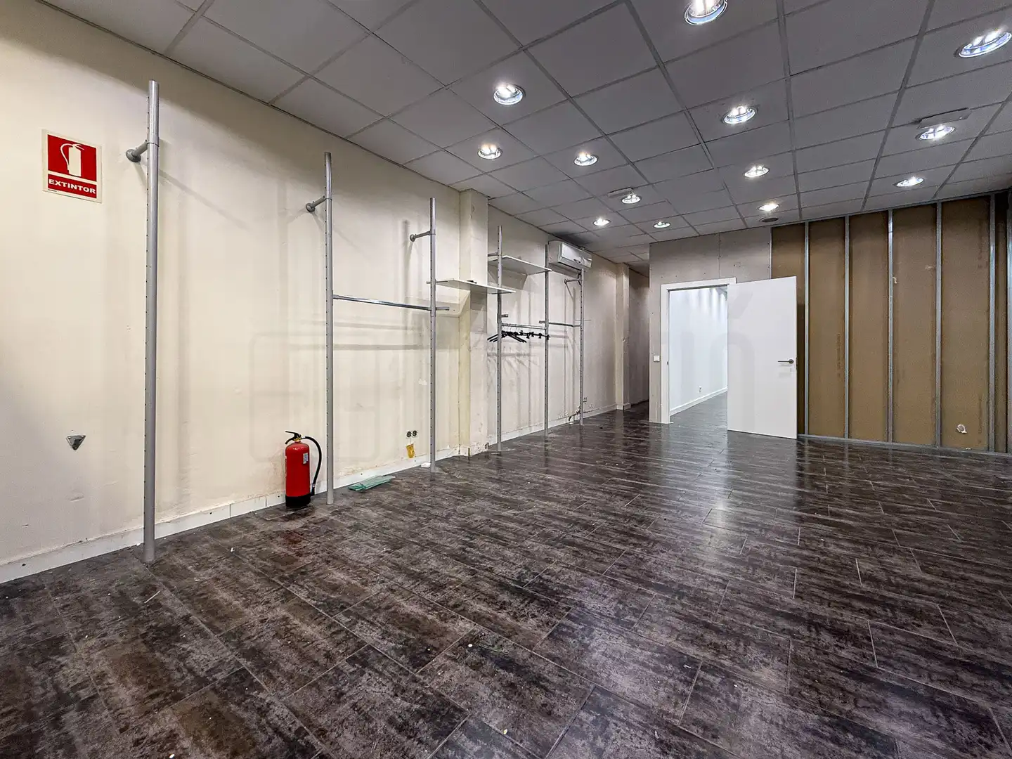 Local comercial en  Passeig dels Almogàvers - Foto 10