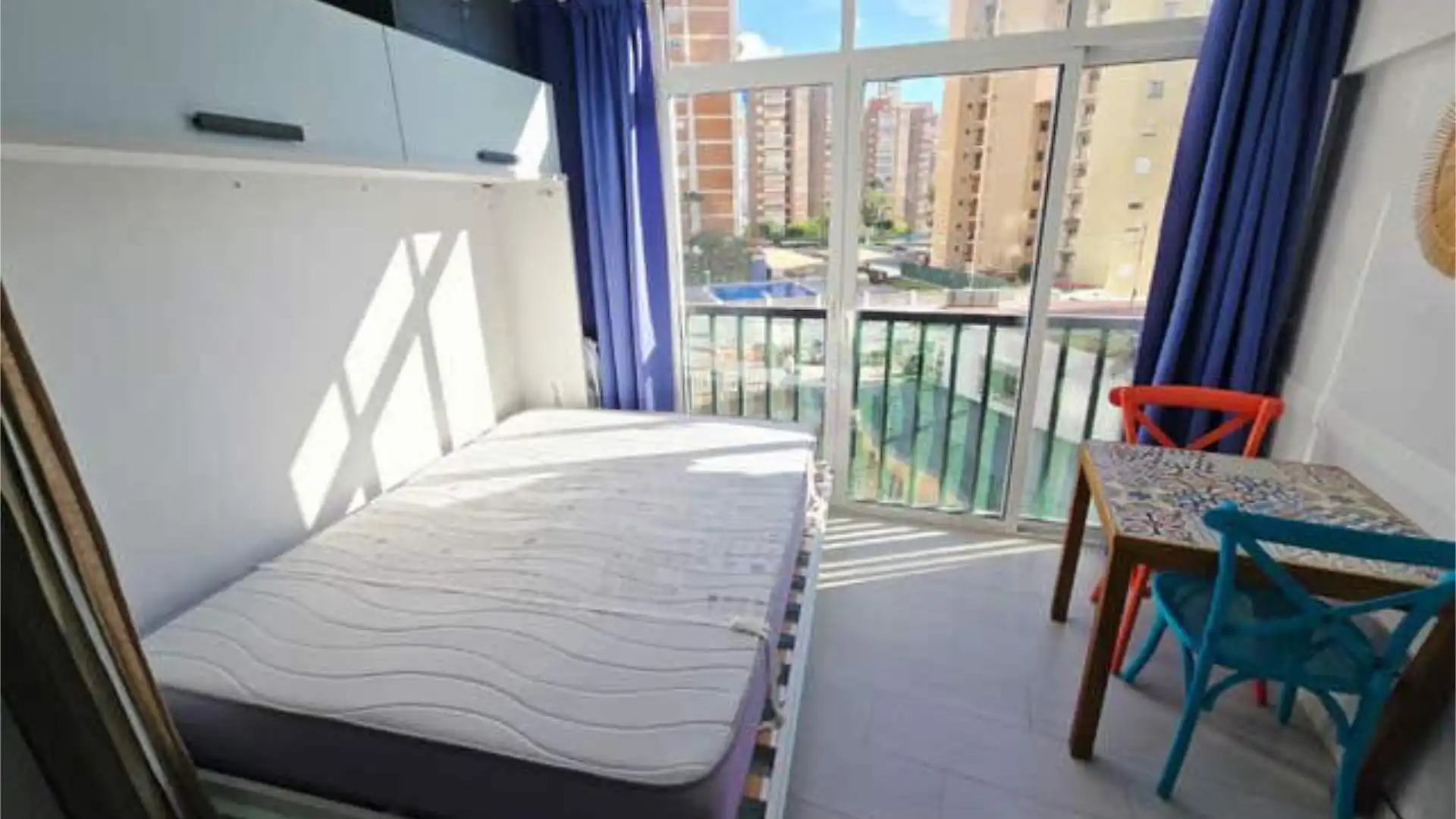 Estudio en HOTEL VICTORIA,H PRINCESA,MERCADONA - Foto 2