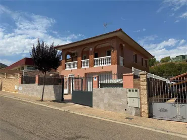 Casa adosada en almonacid de la sierra - Foto 1