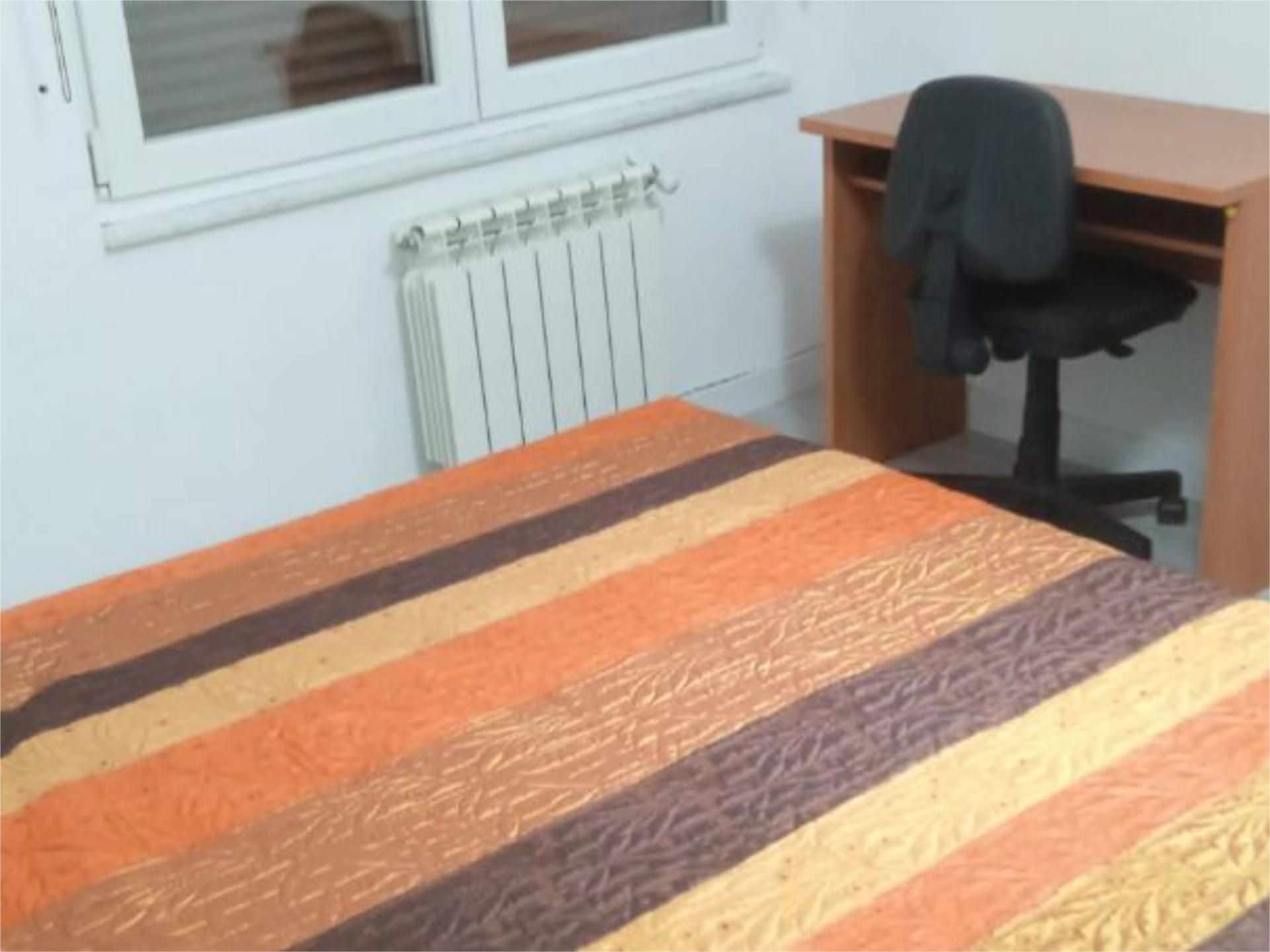 Piso en  Calle Vitigudino 34 - Foto 5