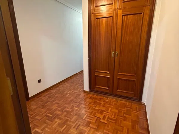 Piso en Calle Uría, 64, Parque San Francisco-Uría - Foto 8
