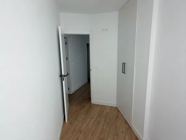 Piso en Doña Berenguela, 26 - Foto 3