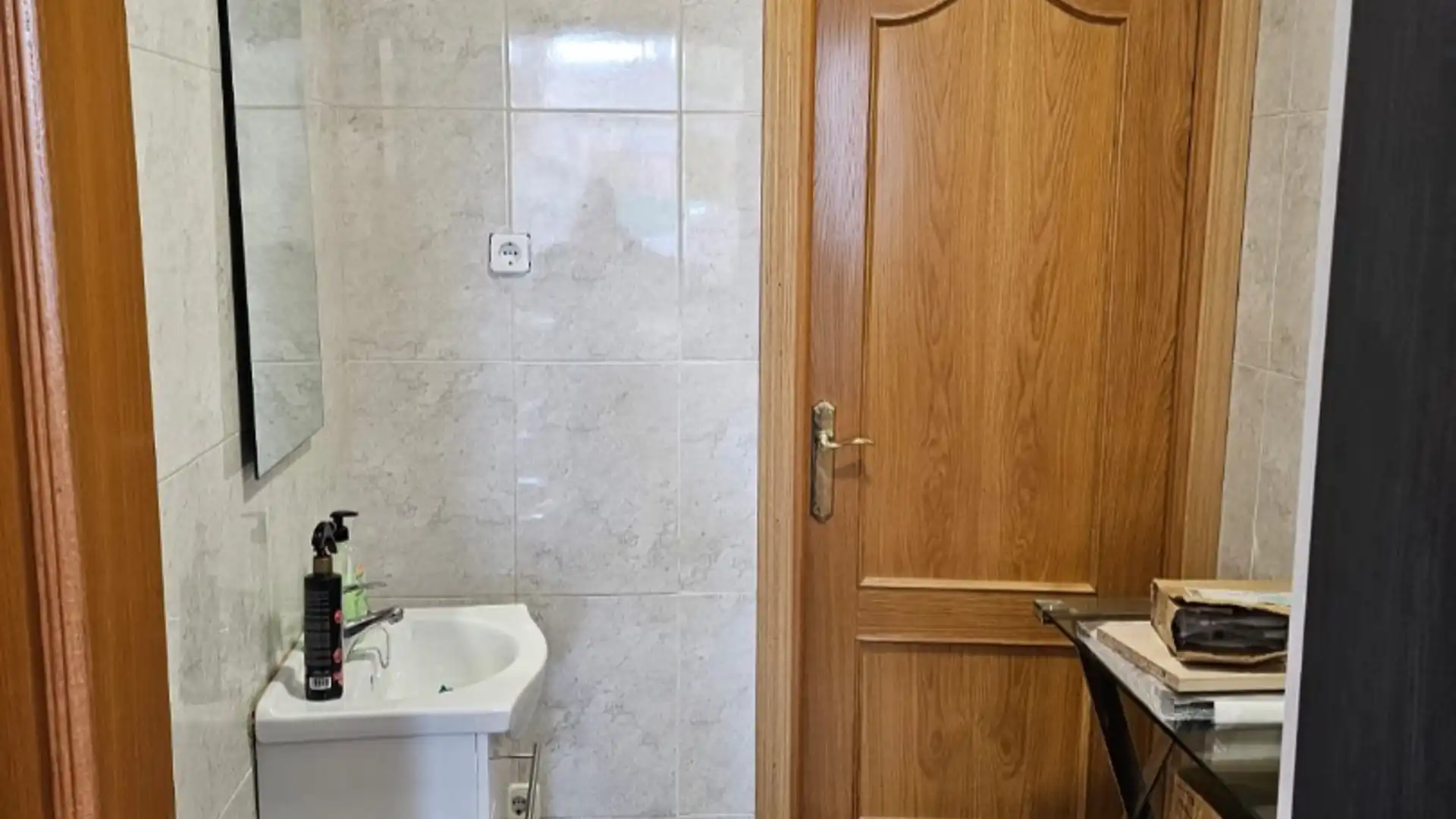 Local comercial en  Passeig del Camp del Roure 54 - Foto 7