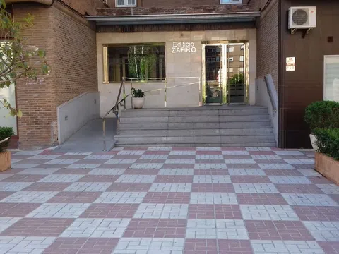 Piso en calle Profesor Agustín Escribano, 5