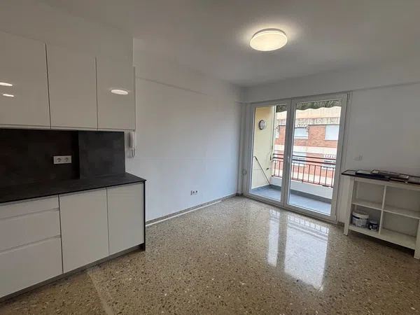 Piso en Calle de Lleida - Foto 1