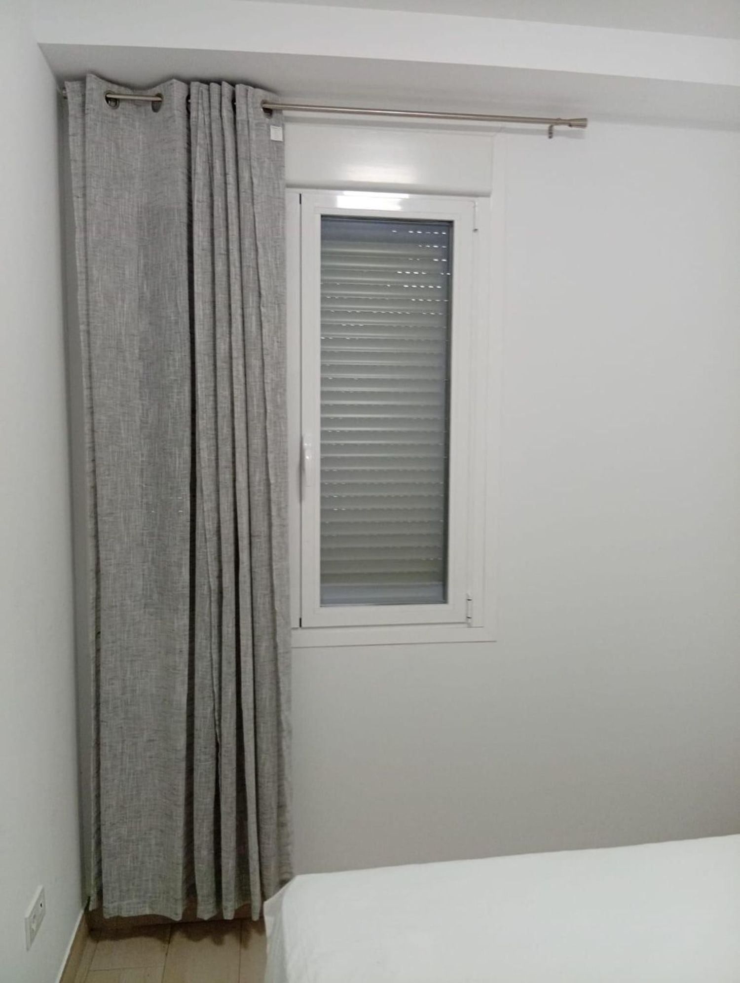 Piso en Calle Pintor Arbasia, 2, Valdeolleros - Zumbacón - Camping - Foto 8