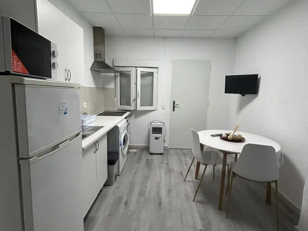 Piso en Calle Maestro Caballero - Foto 3