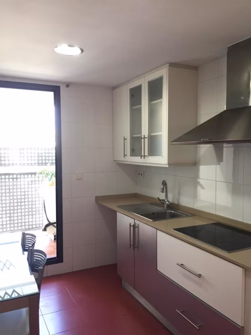 Piso en  Carrer de Salvador Rodríguez Bronchú 1 - Foto 3