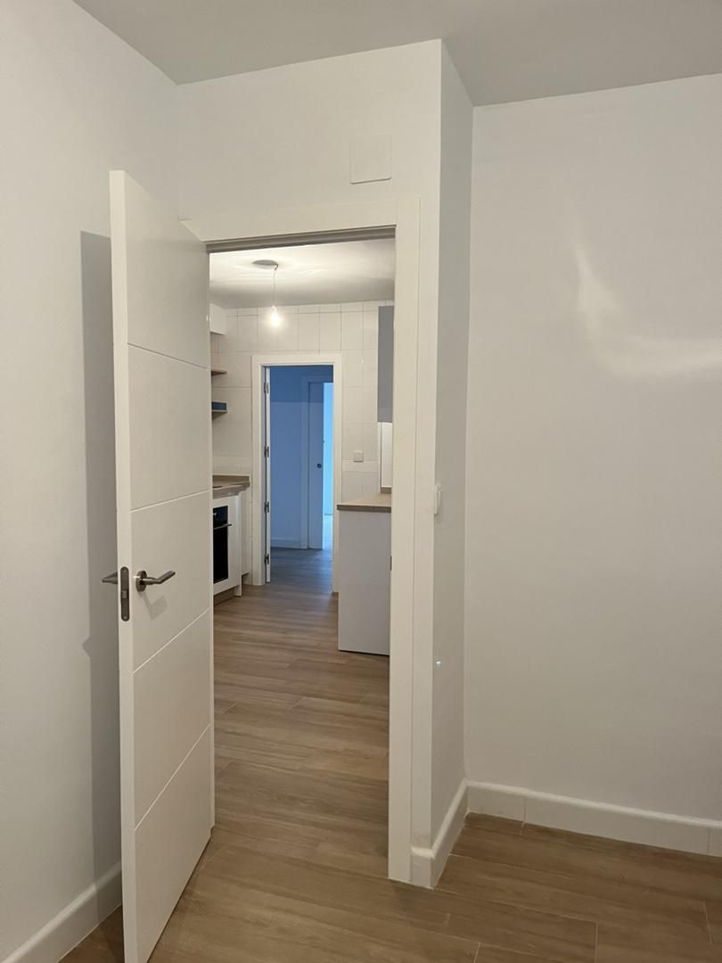 Piso en  Avenida de Medina Azahara 27 - Foto 13