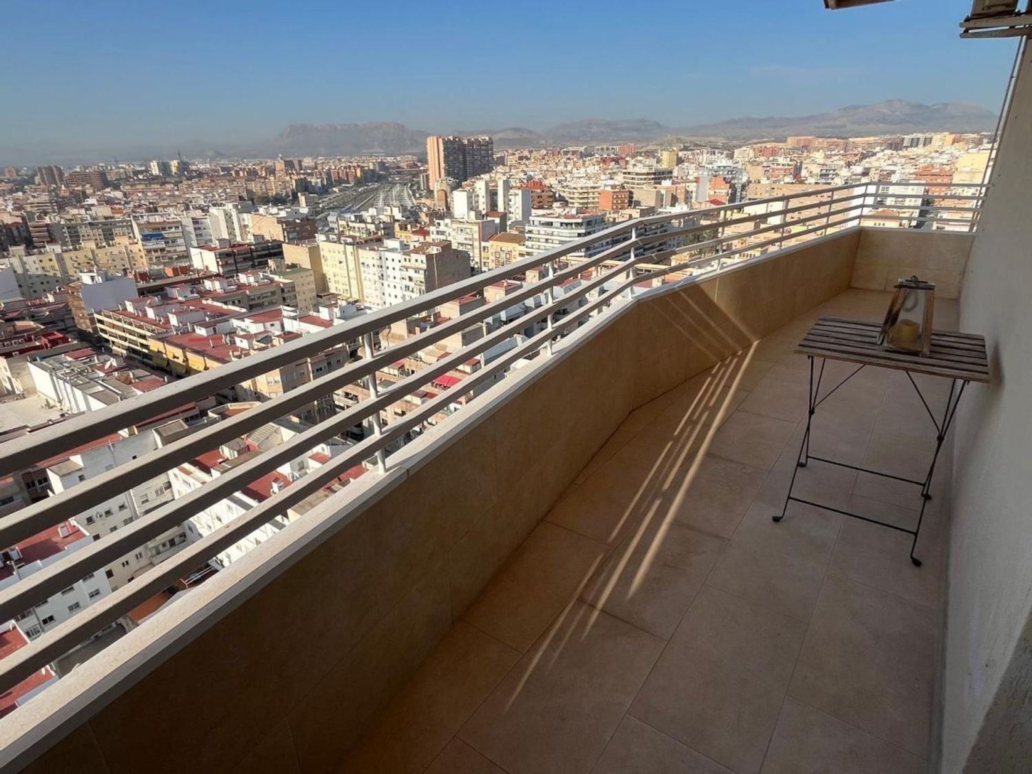 Piso en Calle Poeta Vila y Blanco, Ensanche-Diputación - Foto 2
