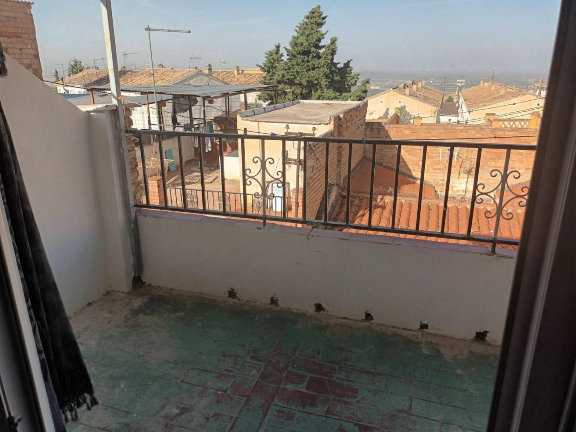 Casa adosada en  Placeta de la Cruz de Piedra 4 - Foto 3