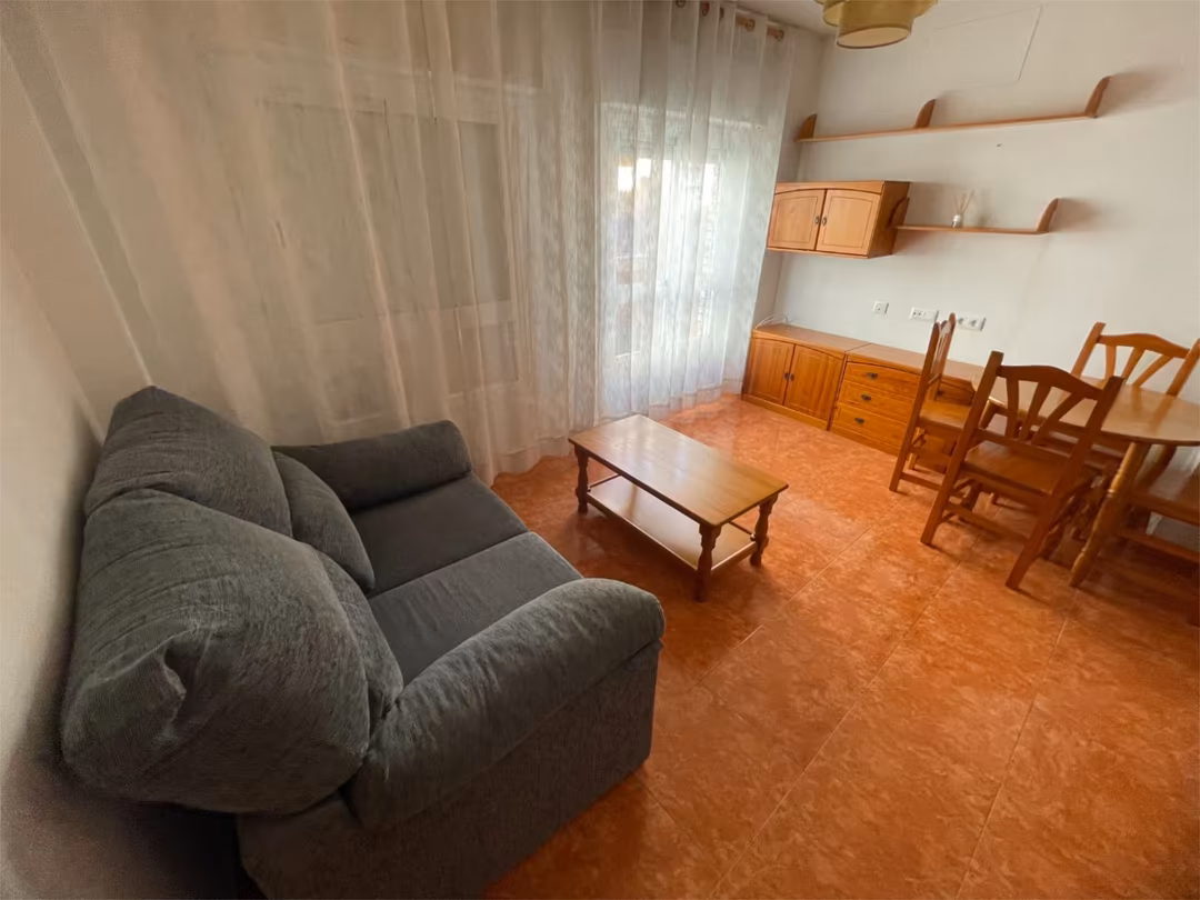 Piso en  Calle Literato Andrés de Claramonte 4 - Foto 2