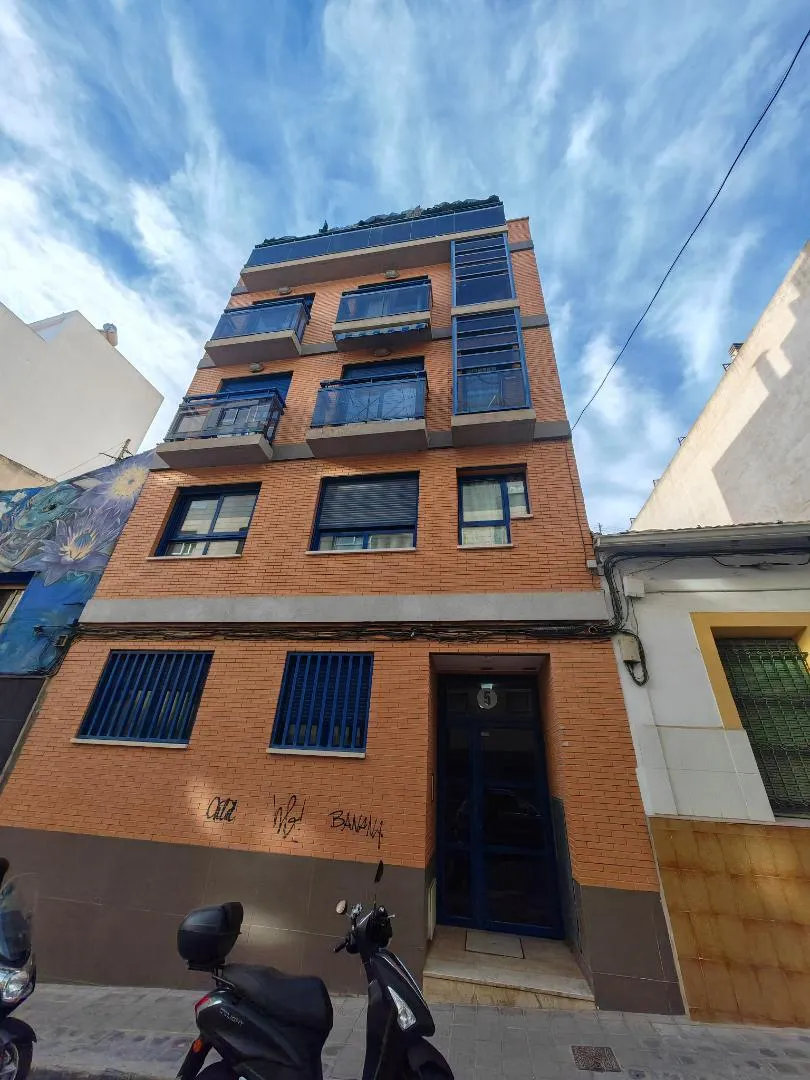 Piso en  Calle Magistral Segura 1 - Foto 8