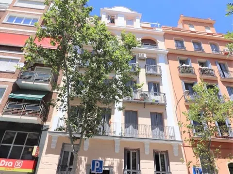 Piso en calle Altamirano, 20