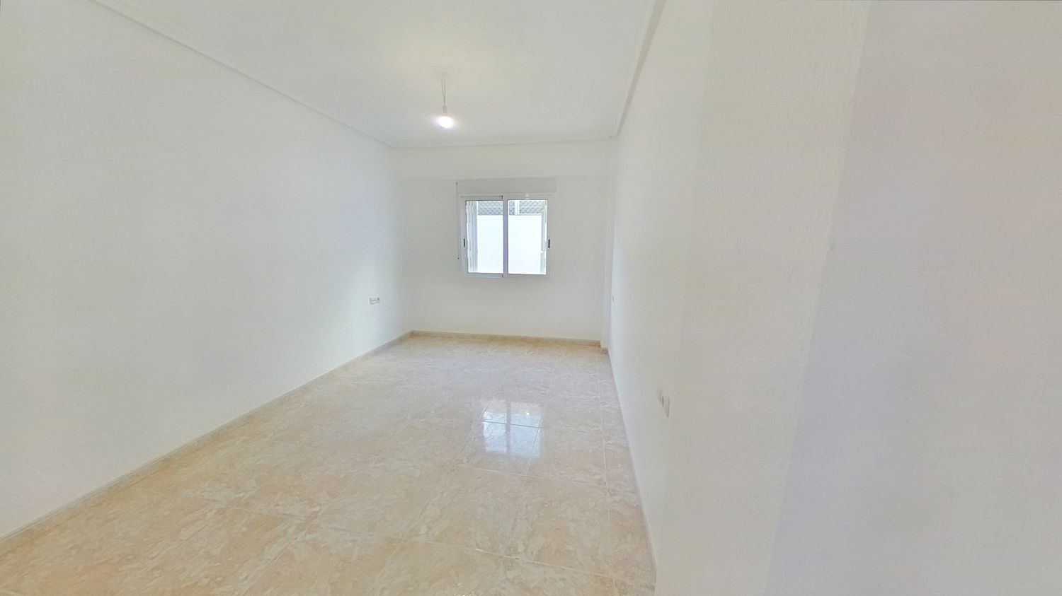 Piso en Barrio Torrefiel - Foto 11