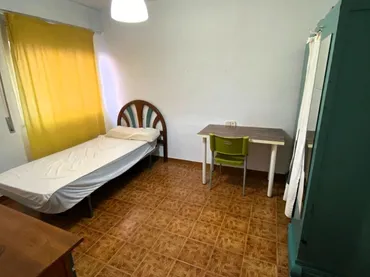 Piso en  Calle San Antón 21 - Foto 4