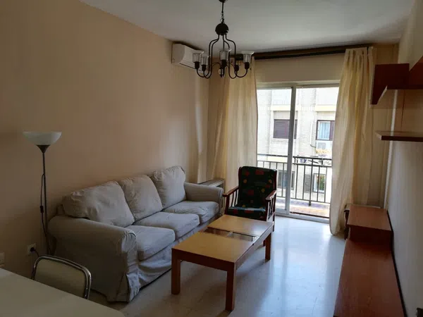 Piso en san Hermenegildo, 6