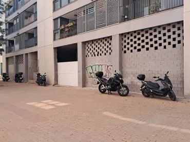 Local comercial en  Carrer Montcada - Foto 1