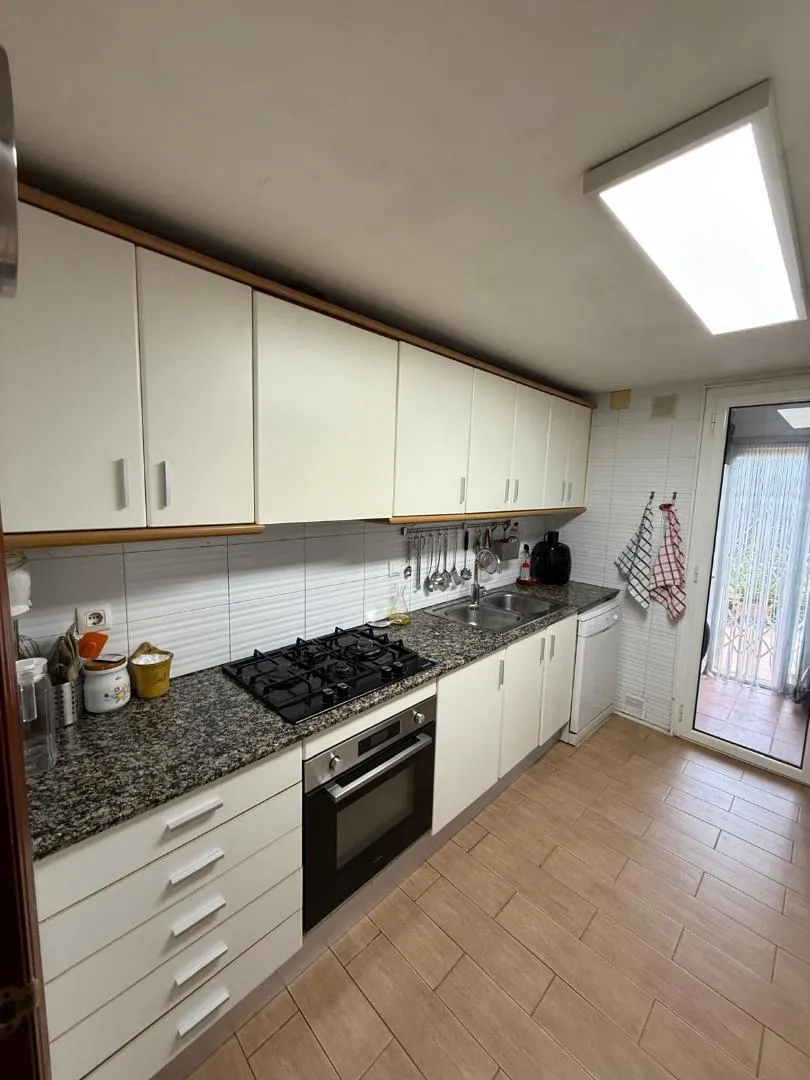 Piso en  Carrer d'Antoni Sedó 48A - Foto 5