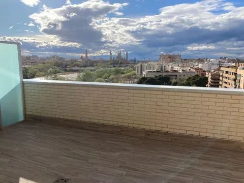 Ático en calle de Ana Laguna, 2