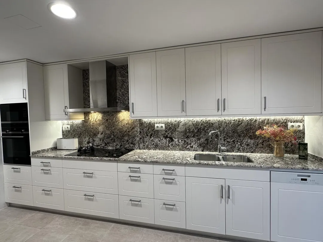 Piso en  Carrer Dolors Monserdà i Vidal 11 - Foto 2