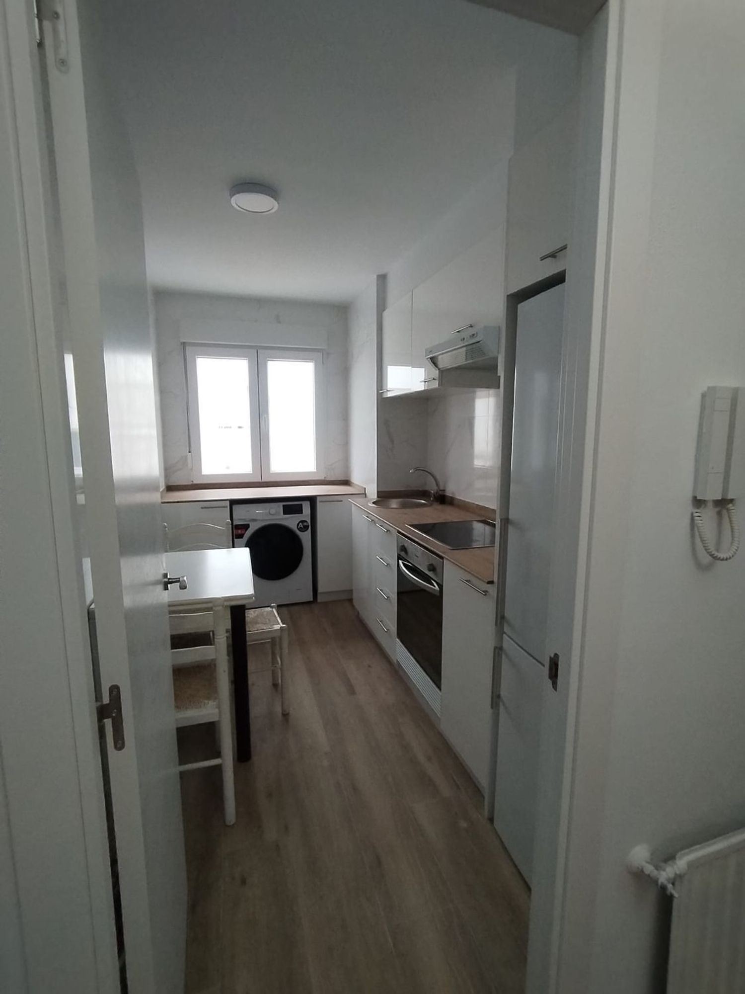 Piso en calle Fuertes Acevedo, 107 - Foto 4