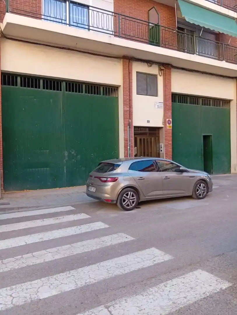 Local comercial en  Carrer Mare de Déu del Socorro 2 - Foto 2