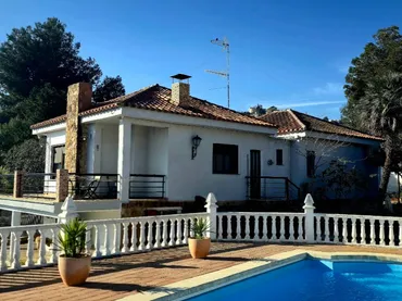 Chalet en  Calle Valencia 13 - Foto 2