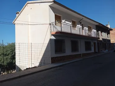 Casa adosada en  Calle Joaquín Paya 18 - Foto 1