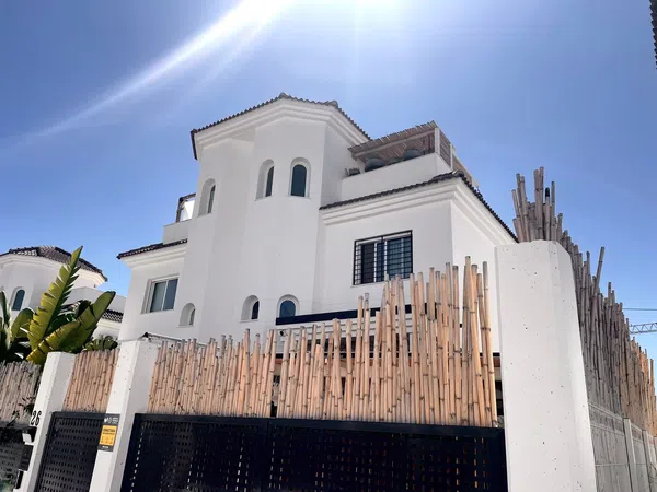 Chalet pareado en Calle Winston Churchill, 2 - Foto 1