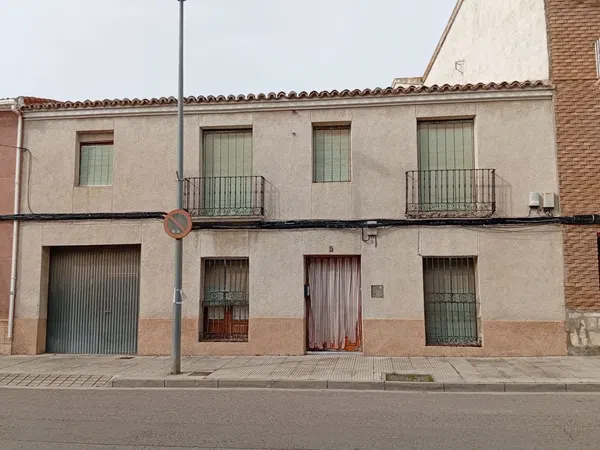 Casa de pueblo en Avenida Zaragoza, 5 - Foto 1
