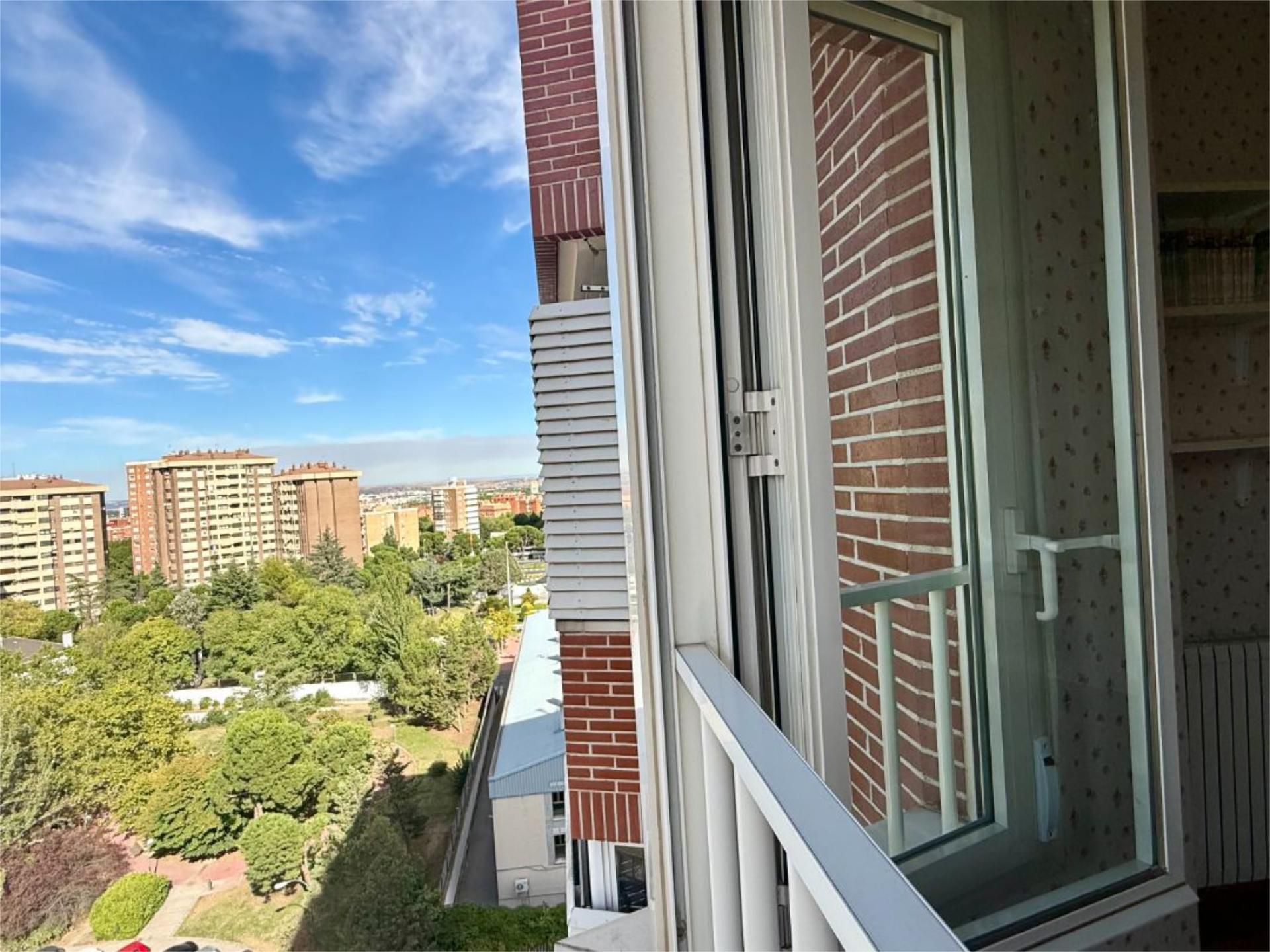 Piso en  Calle de Yerma 8 - Foto 11