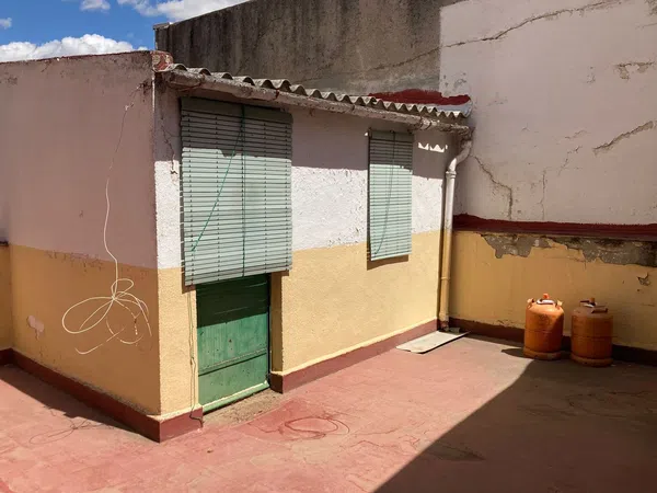 Edificio de uso mixto en Simancas - Foto 13