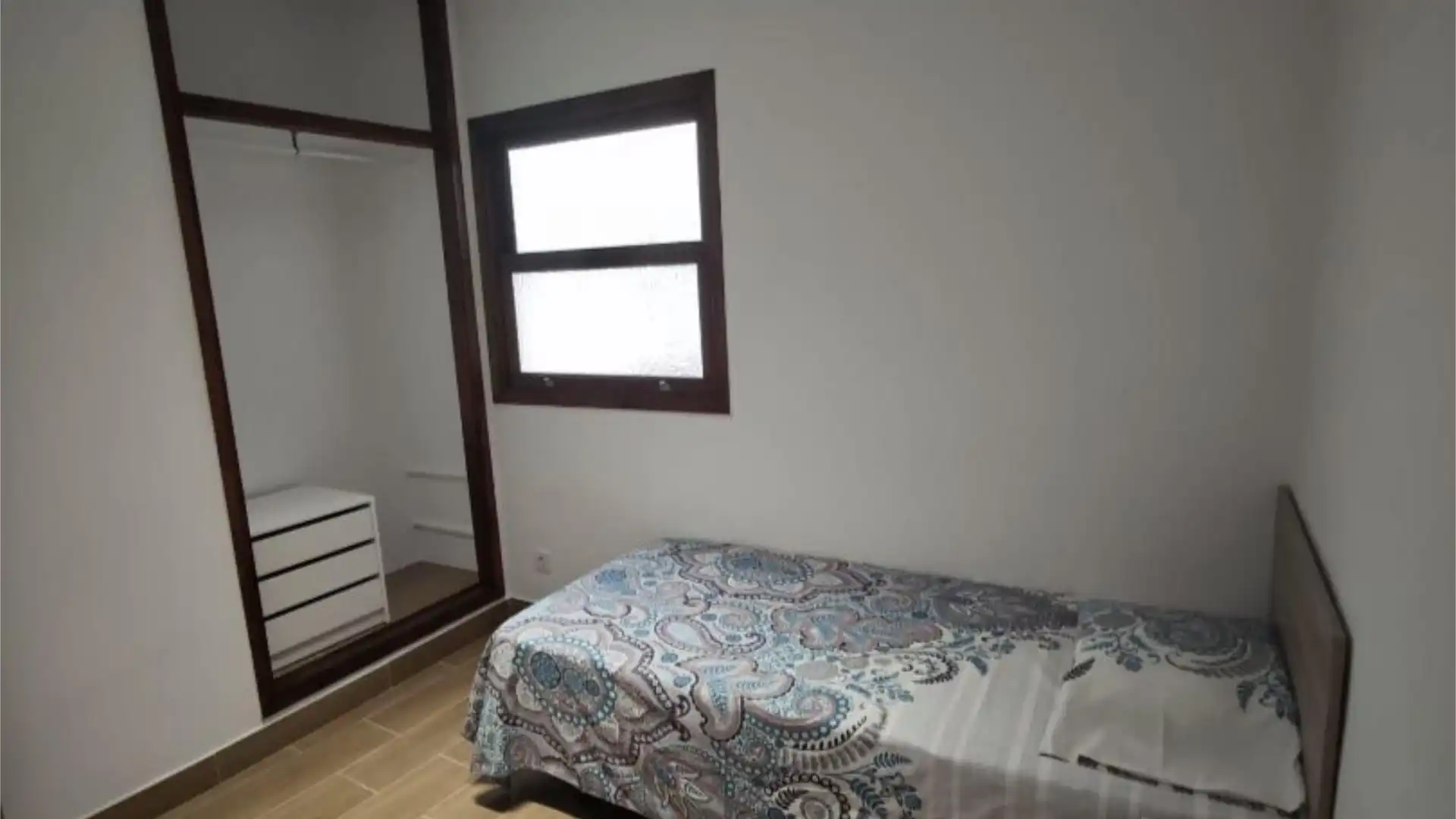 Piso en  Calle de Fernando Primo de Rivera 67 - Foto 9