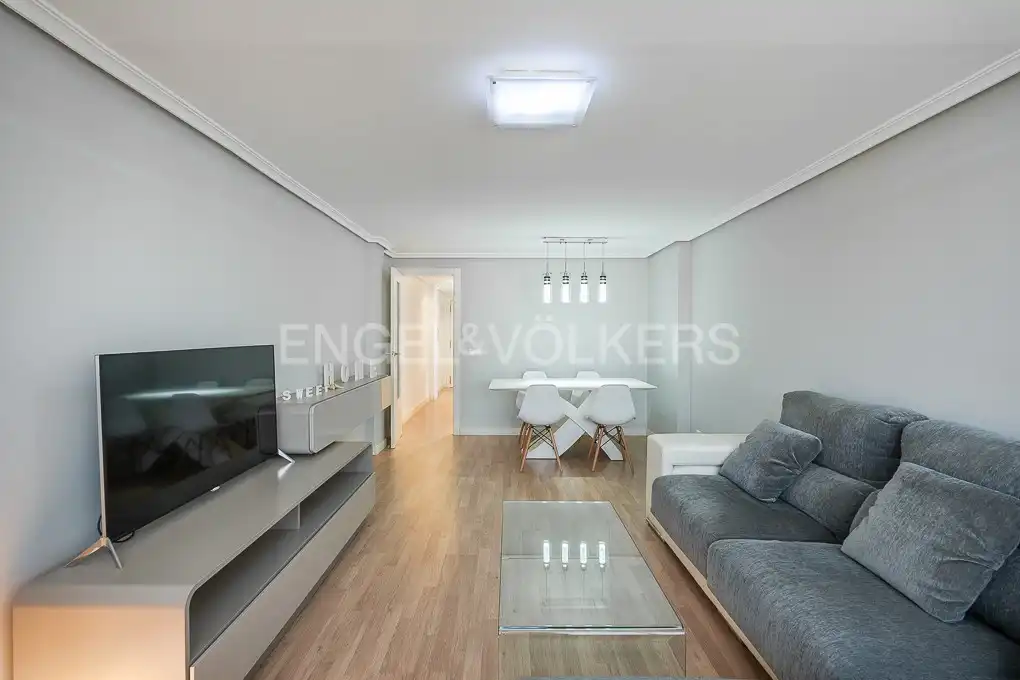 Piso en  Carrer de José Andreu Alabarta - Foto 6