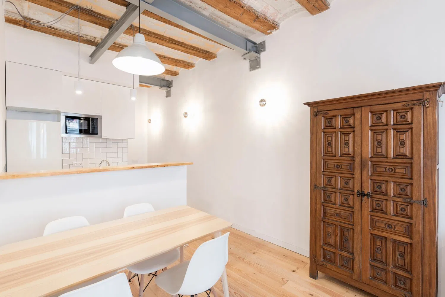 Estudio en calle de la Reina Amàlia, 27 - Foto 3
